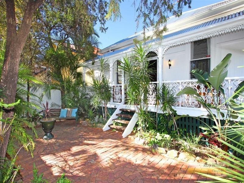 33 McLennan Street, Albion QLD 4010