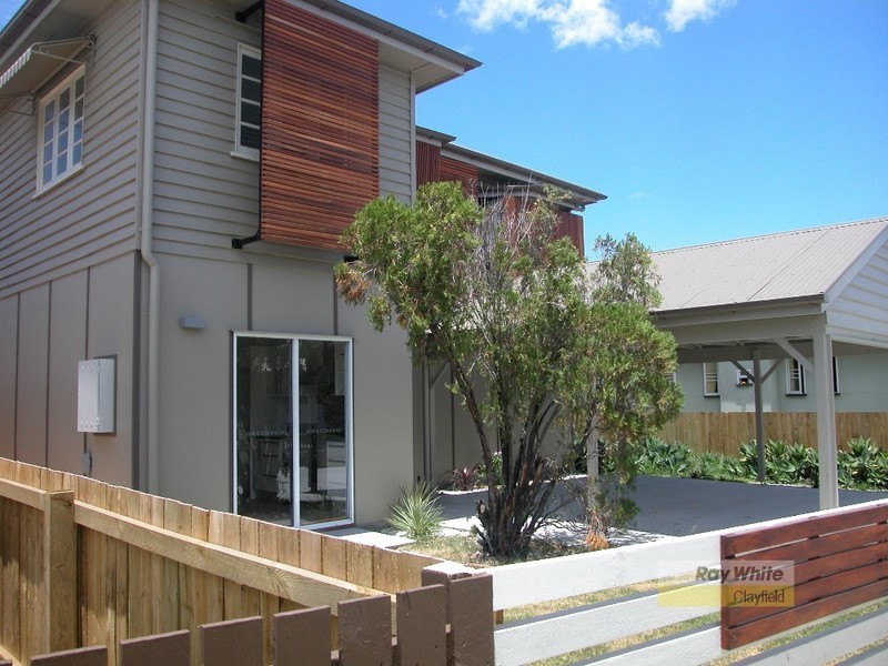 77 Oates Parade, Northgate QLD 4013