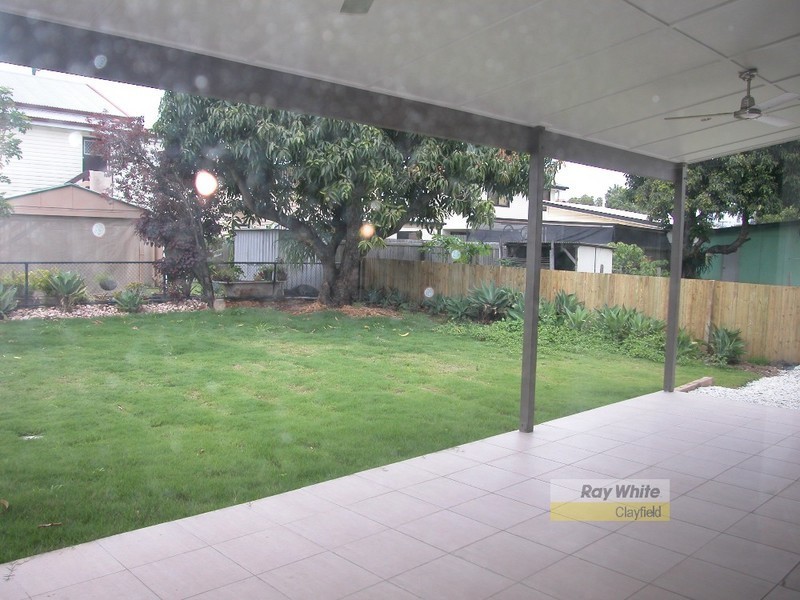 77 Oates Parade, Northgate QLD 4013