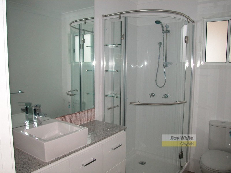 77 Oates Parade, Northgate QLD 4013