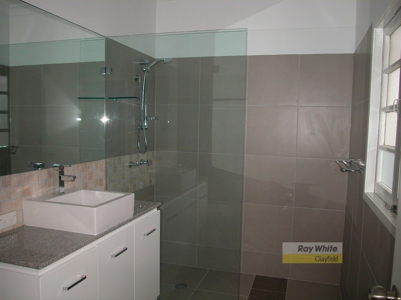 77 Oates Parade, Northgate QLD 4013