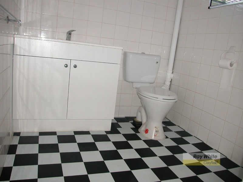 77 Oates Parade, Northgate QLD 4013