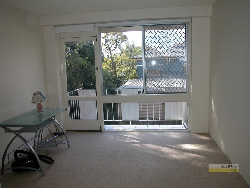 2/18 Best Street, Hendra QLD 4011