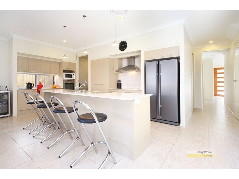 16 Lilley Street, Hendra QLD 4011