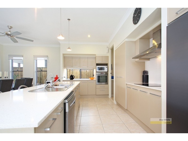 16 Lilley Street, Hendra QLD 4011