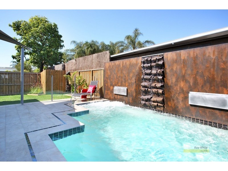 16 Lilley Street, Hendra QLD 4011