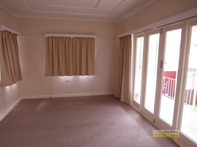 19 Sunny Avenue, Wavell Heights QLD 4012