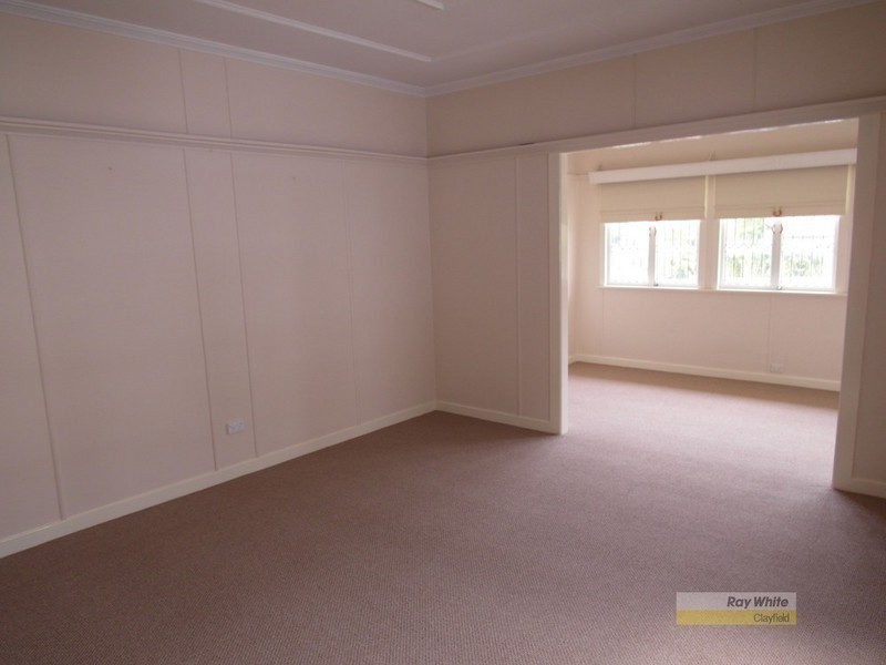 19 Sunny Avenue, Wavell Heights QLD 4012