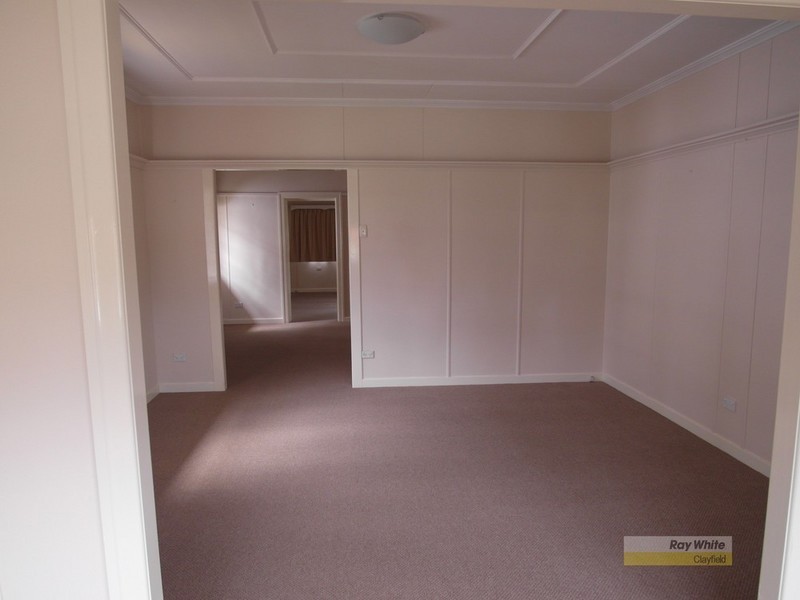 19 Sunny Avenue, Wavell Heights QLD 4012