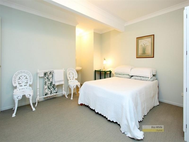 10 Boston Street, Clayfield QLD 4011