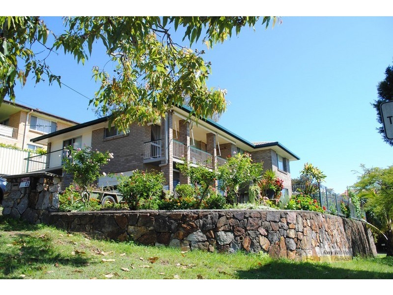 1 Belfort Street, Stafford Heights QLD 4053