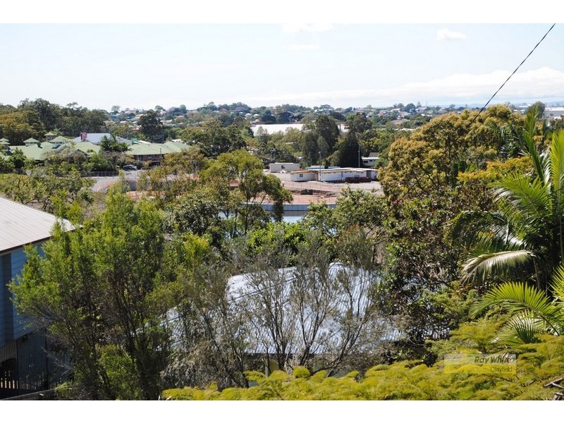 1 Belfort Street, Stafford Heights QLD 4053