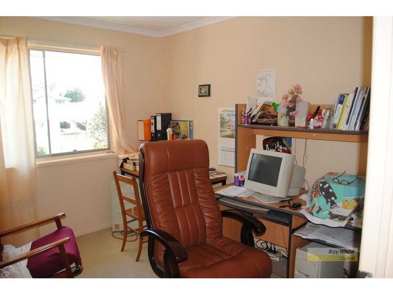 1 Belfort Street, Stafford Heights QLD 4053