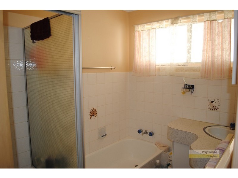 1 Belfort Street, Stafford Heights QLD 4053