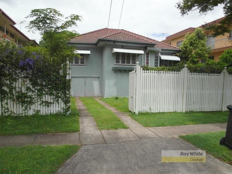 25 Stuckey Road, Clayfield QLD 4011