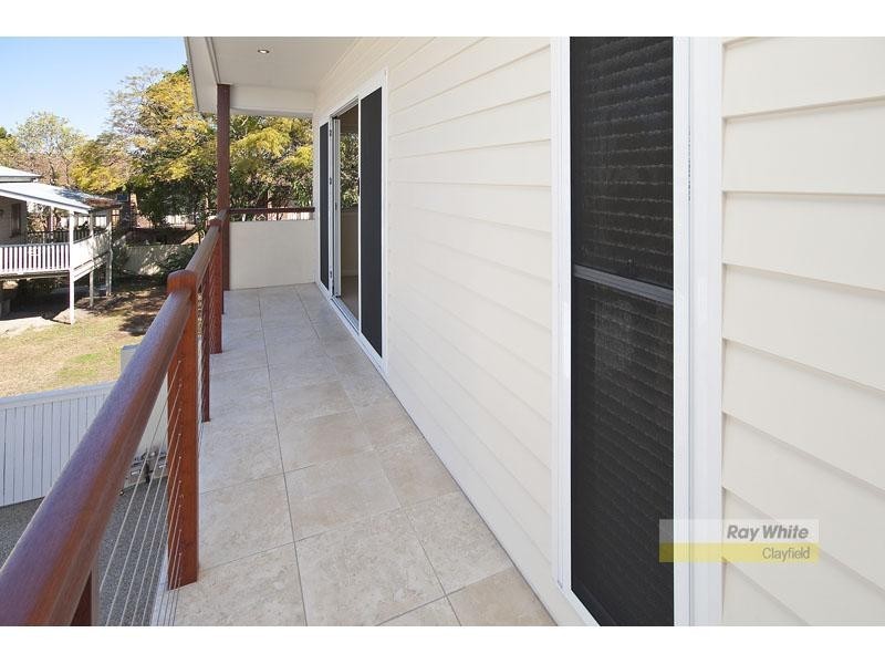 68 Winchester Street, Hamilton QLD 4007