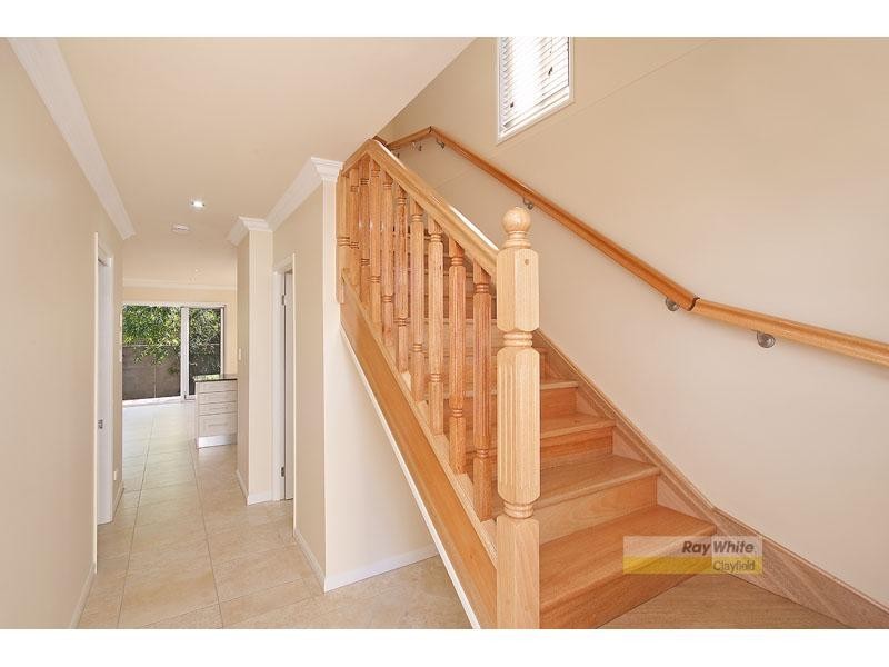 68 Winchester Street, Hamilton QLD 4007