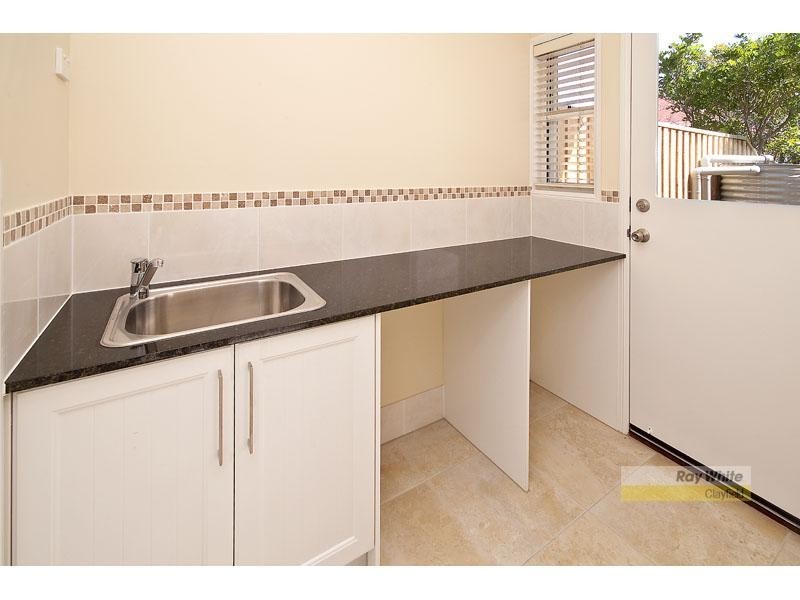 68 Winchester Street, Hamilton QLD 4007