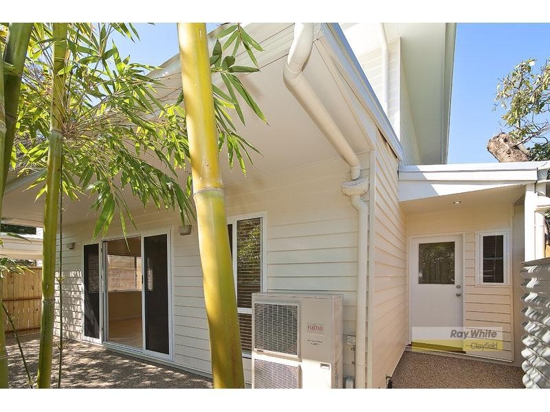 68 Winchester Street, Hamilton QLD 4007