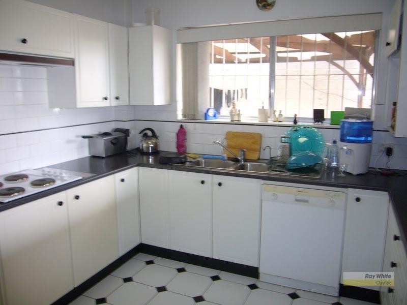 2/12 Mullens Street, Hamilton QLD 4007