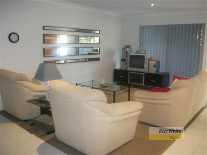 2/19 Eliza Lane, Wavell Heights QLD 4012