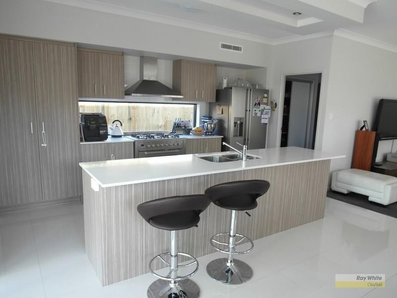 25 Webster Avenue, Hendra QLD 4011