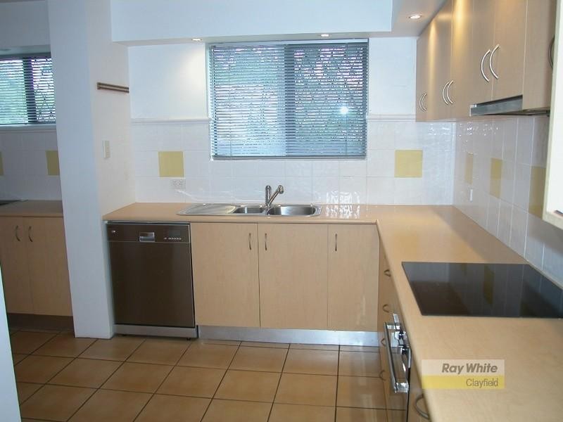 1/100 Gellibrand Street, Clayfield QLD 4011