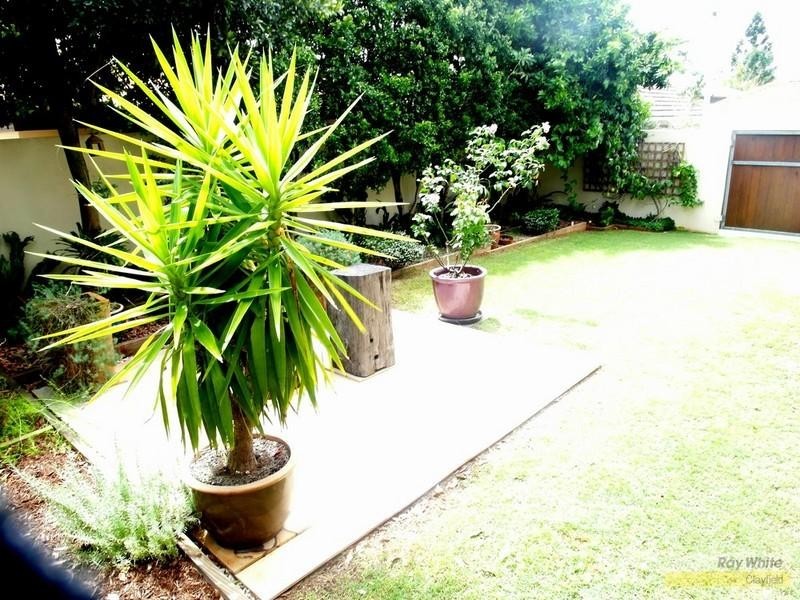 34 Sefton Avenue, Clayfield QLD 4011