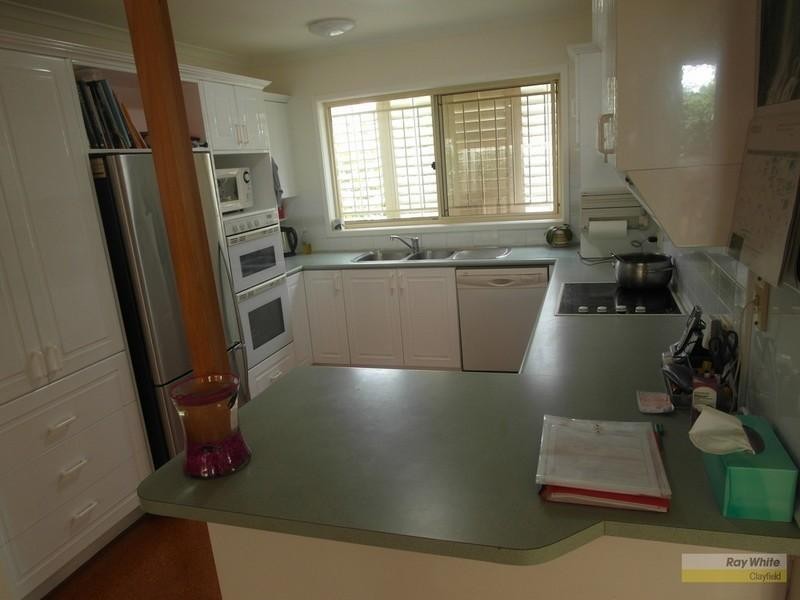 34 Sefton Avenue, Clayfield QLD 4011