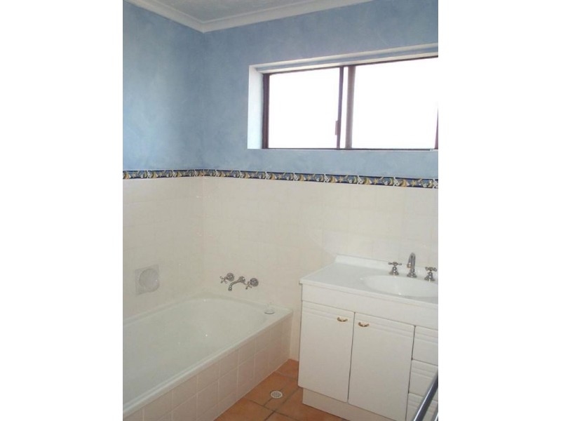 4/27 Norman Parade, Clayfield QLD 4011