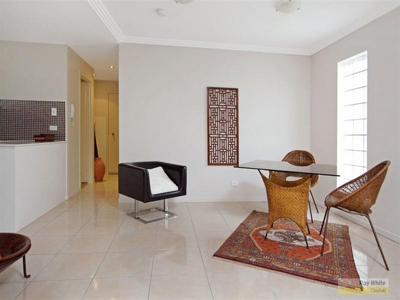 2/20 Oriel Road, Clayfield QLD 4011