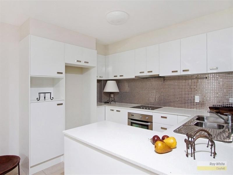 2/20 Oriel Road, Clayfield QLD 4011