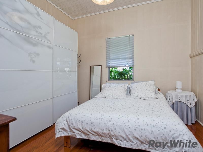 37 Vernon Street, Nundah QLD 4012