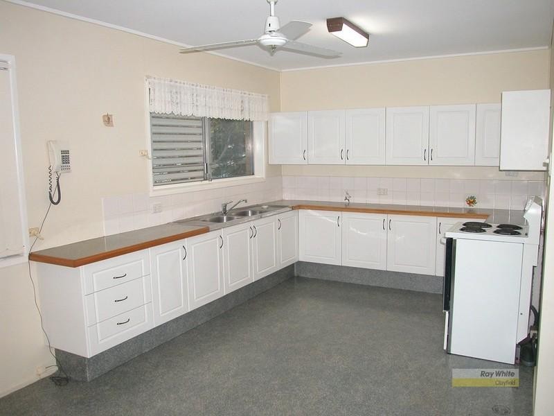 8 Crowndale Street, Wavell Heights QLD 4012