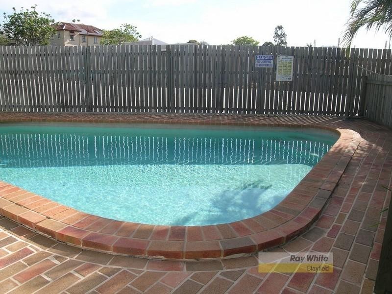 2/216 Junction Road, Clayfield QLD 4011