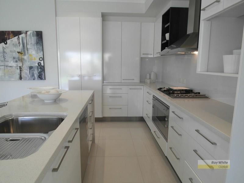 8 School Street, Hendra QLD 4011