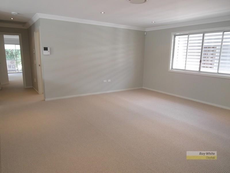 8 School Street, Hendra QLD 4011