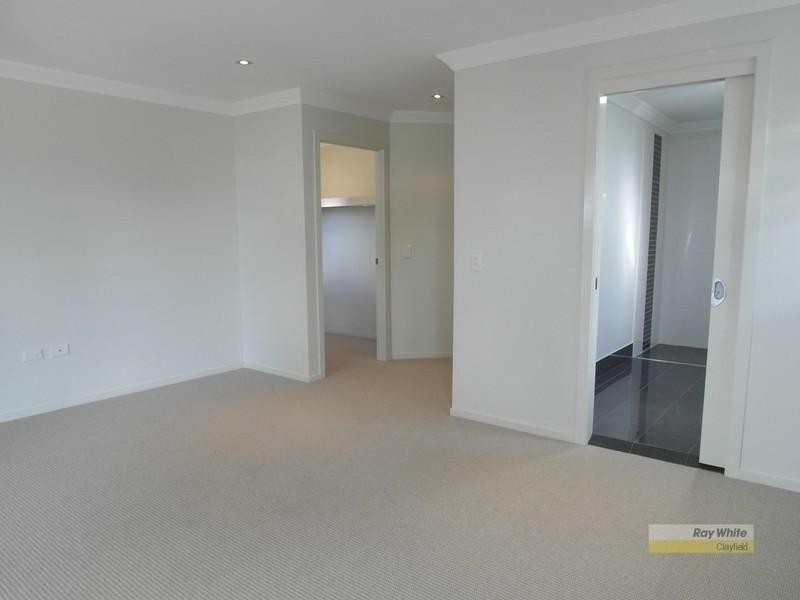 8 School Street, Hendra QLD 4011