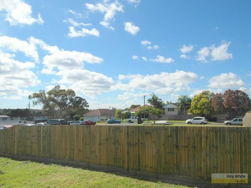 5 Freeland Lane, Chermside West QLD 4032