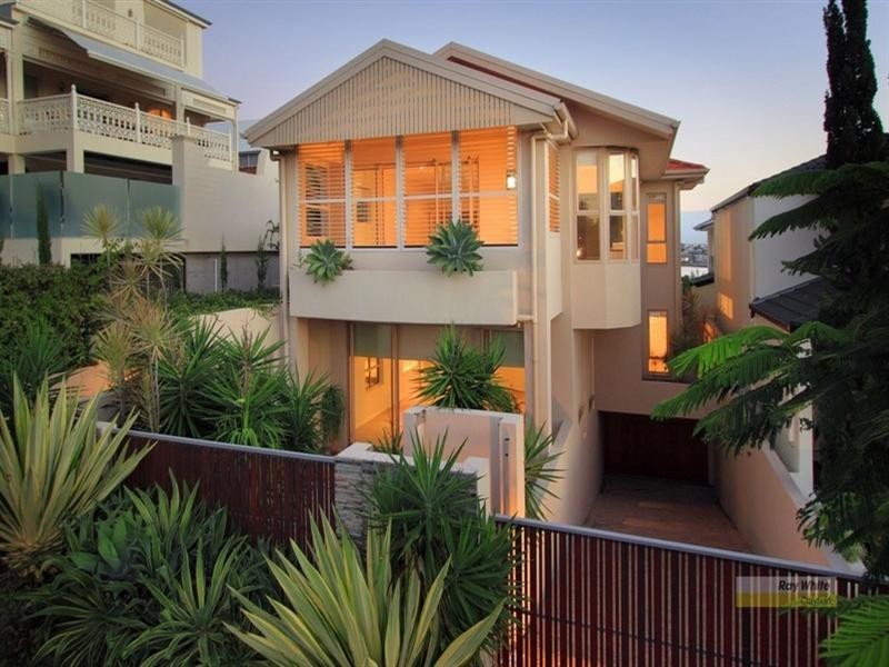 43 Queens Road, Hamilton QLD 4007