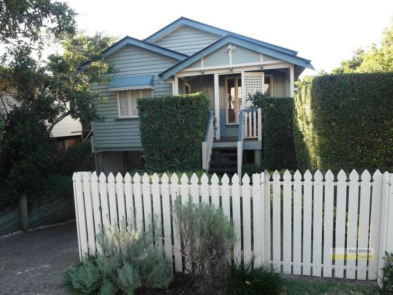 13 Kemble Street, Clayfield QLD 4011