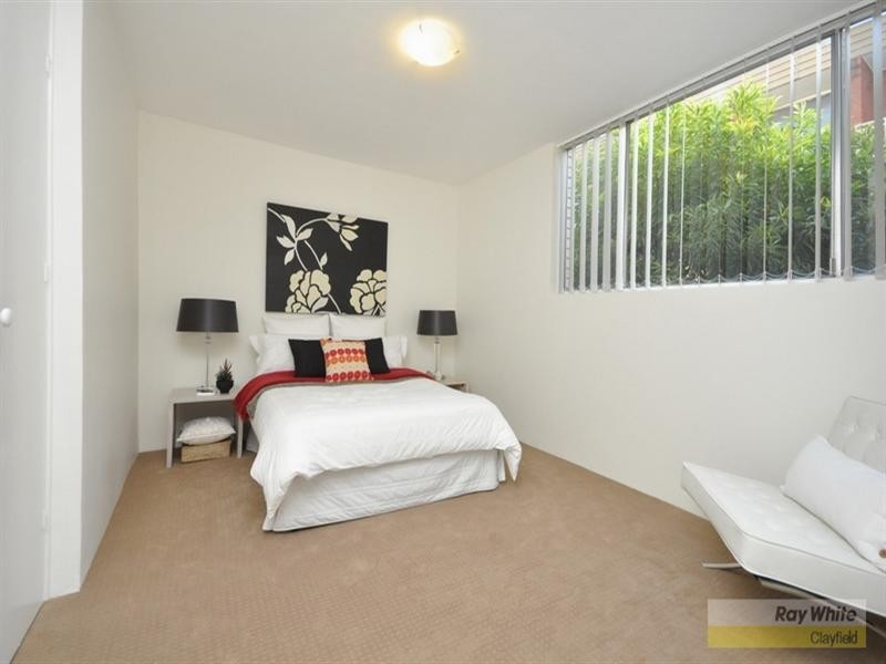 2/33 Oliver Street, Nundah QLD 4012