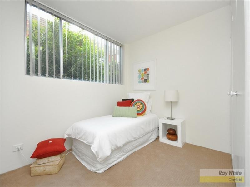 2/33 Oliver Street, Nundah QLD 4012