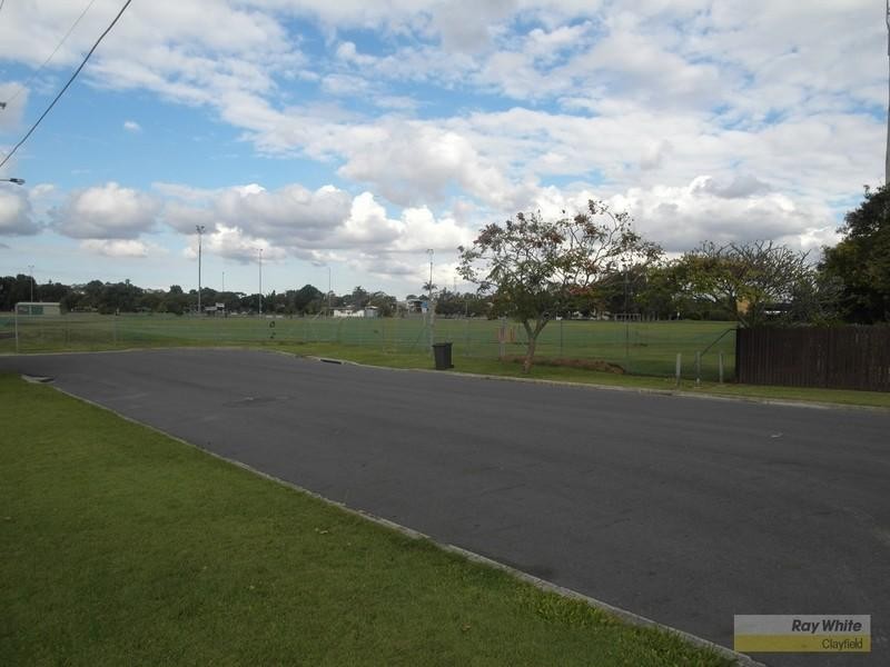 28 Hadfield Street, Windsor QLD 4030