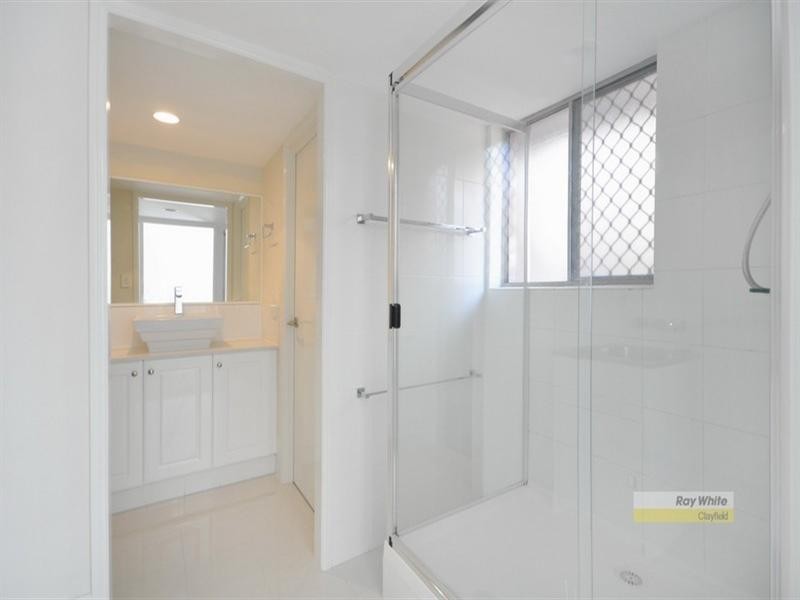 1/100 Bayview Terrace, Clayfield QLD 4011