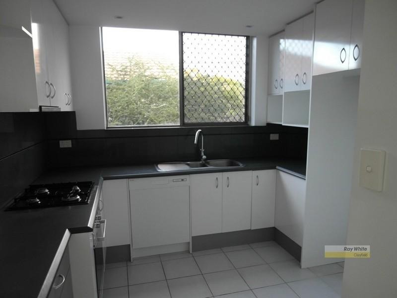 2/52 London Road, Clayfield QLD 4011