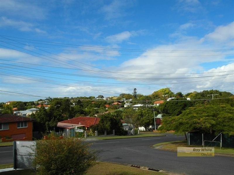 1 Highlands Street, Wavell Heights QLD 4012