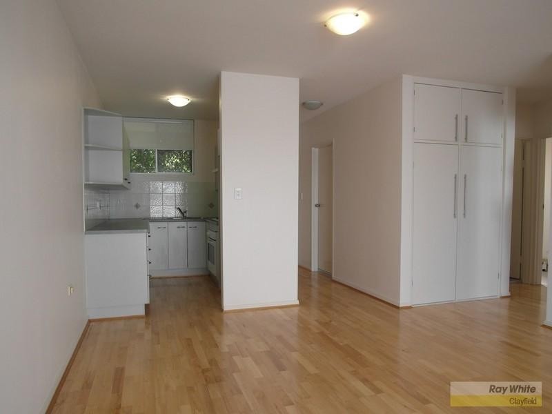 2/30 London Road, Clayfield QLD 4011