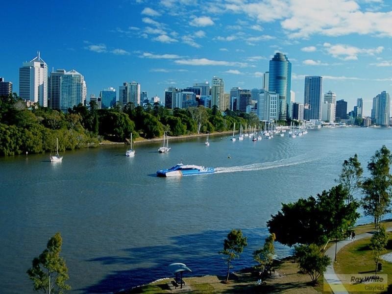 2/266 Kingsford Smith Drive, Hamilton QLD 4007