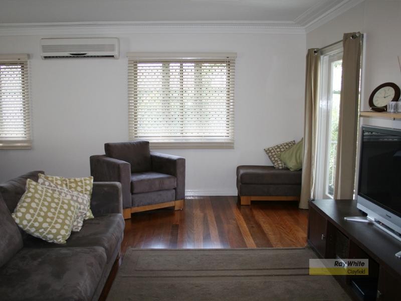 8 Frankit Street, Wavell Heights QLD 4012